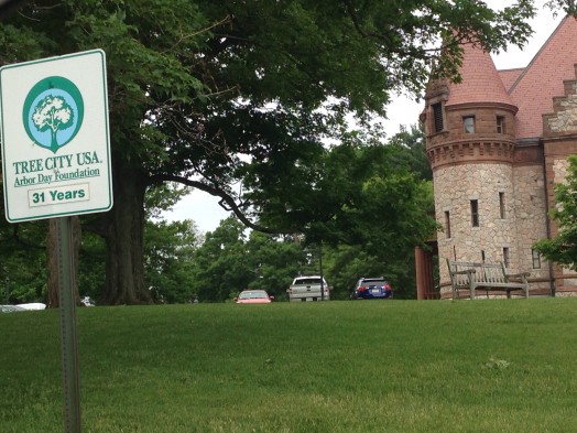 tree city award wellesley town hall