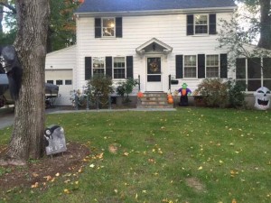 Wellesley rec haunted house decorating contest