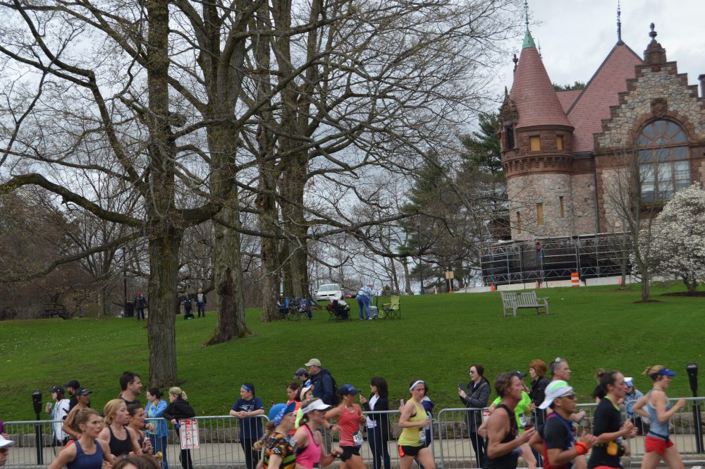 boston marathon wellesley 2019.