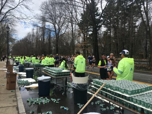 boston marathon volunteerw