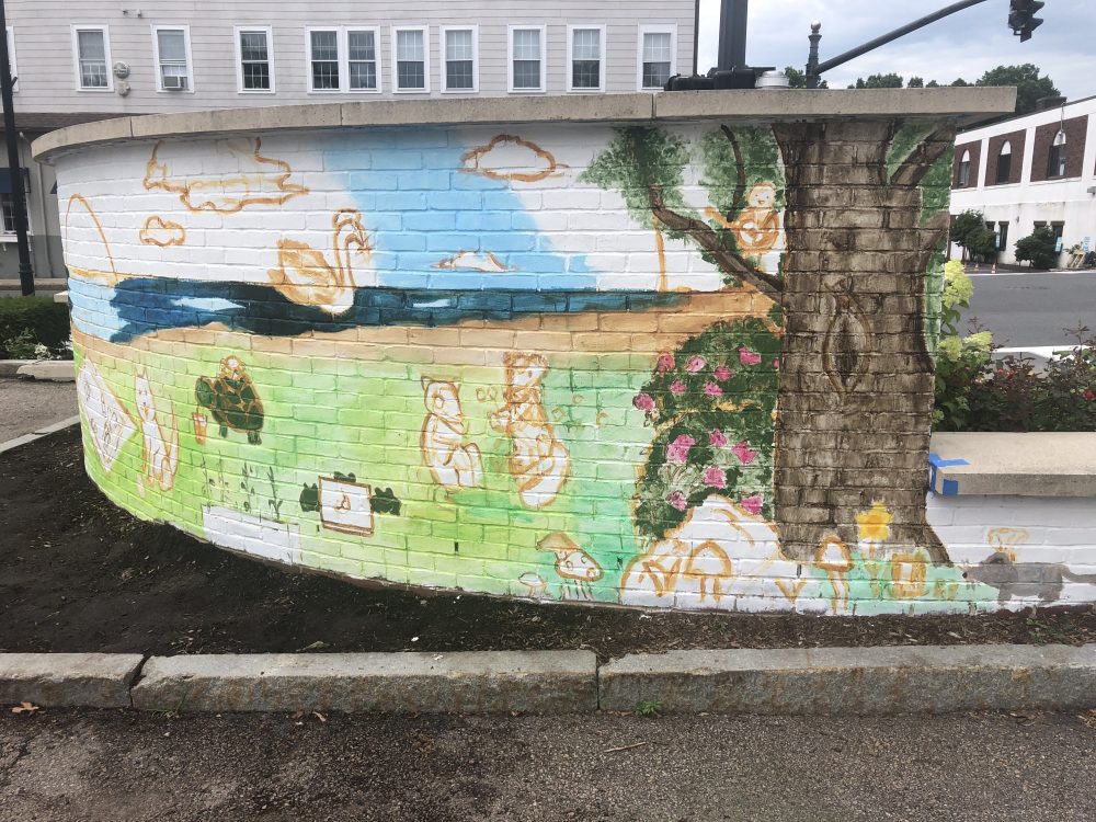 Linden Square, art, mural