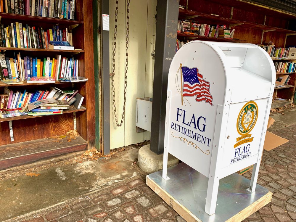 Flag disposal, Wellesley