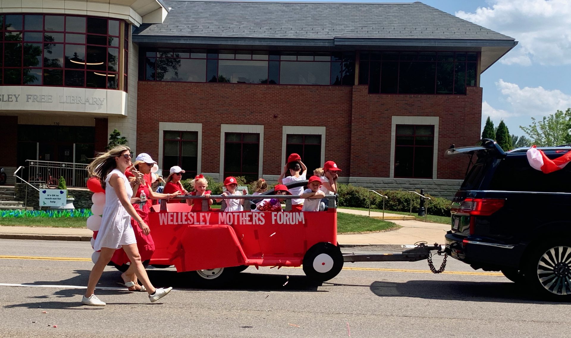 Wellesley's Wonderful Weekend, Mothers Forum