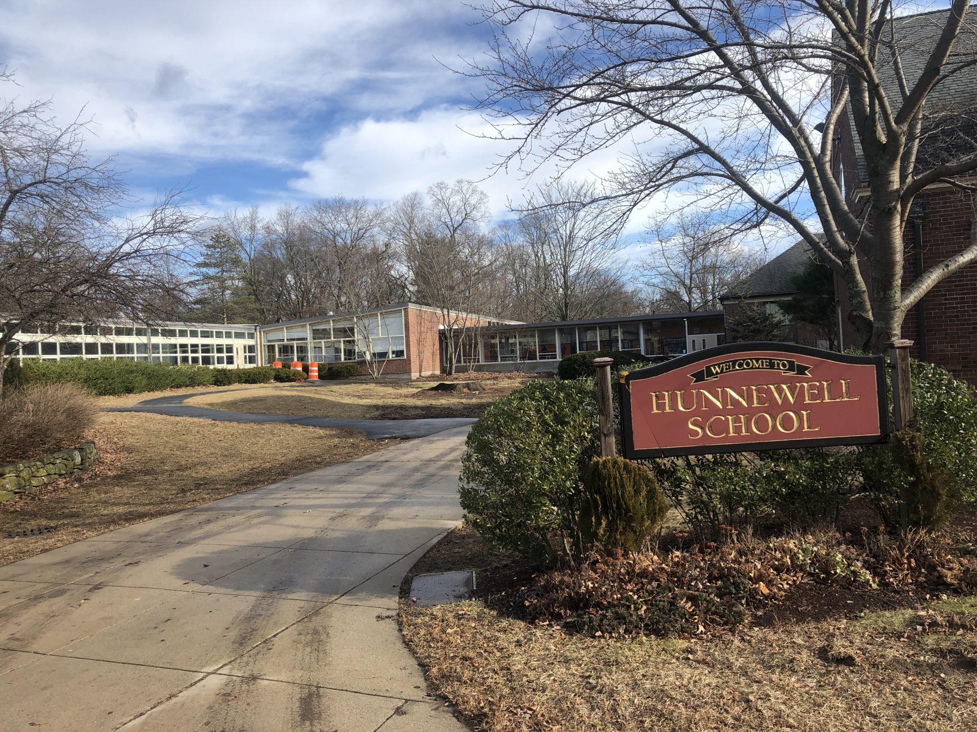 Down goes the Hunnewell school white oak tree The Swellesley Report