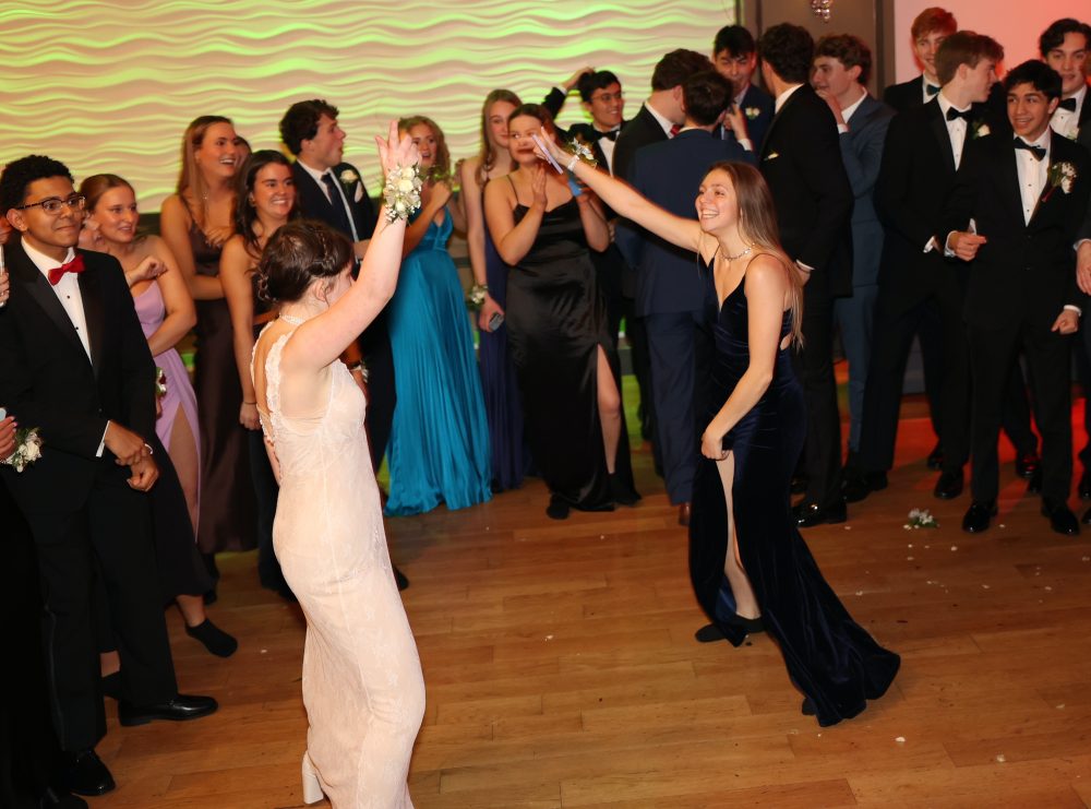 The 2023 Wellesley Cotillion Committee